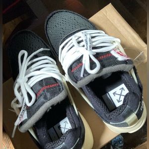 Off-white women’s size 6.5
